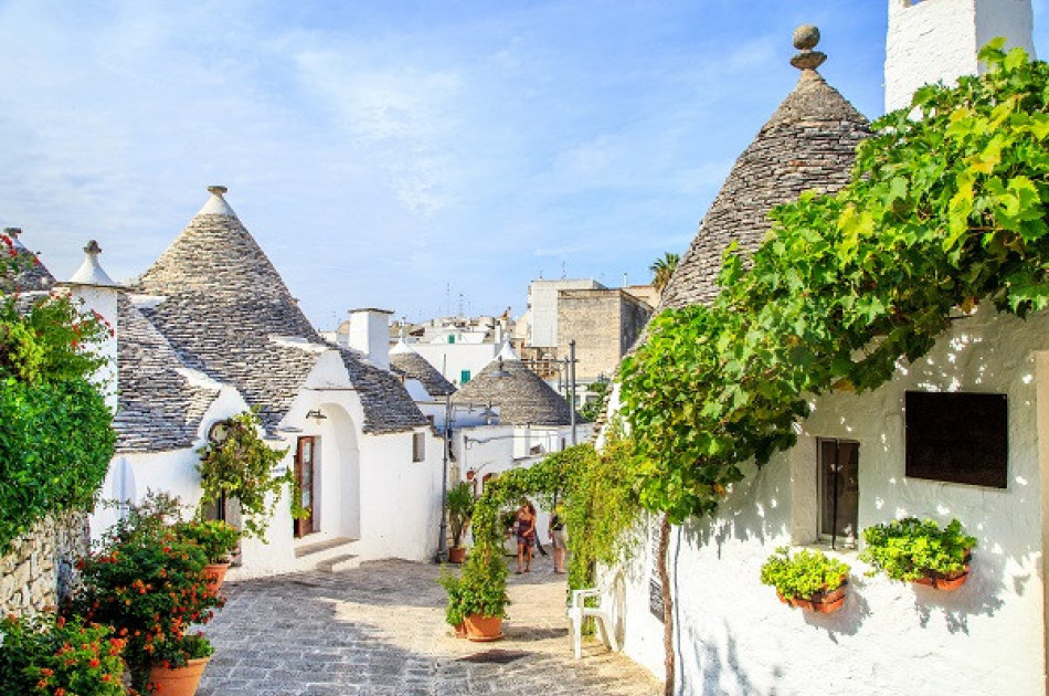 Puglia - Alberobello - Trulli - straatbeeld