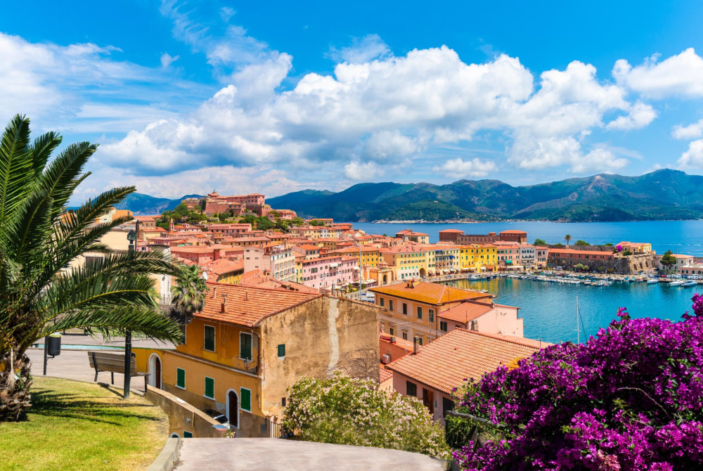 Elba - Hoofdstad - Porteferraio - haven