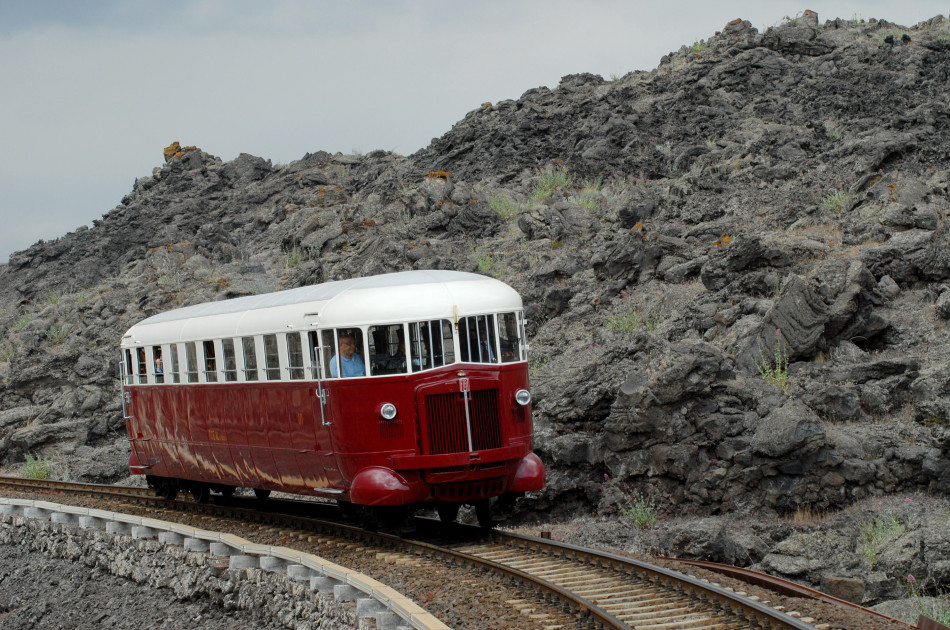 Sicilië - Etna - Circumetnea trein vanuit Catania