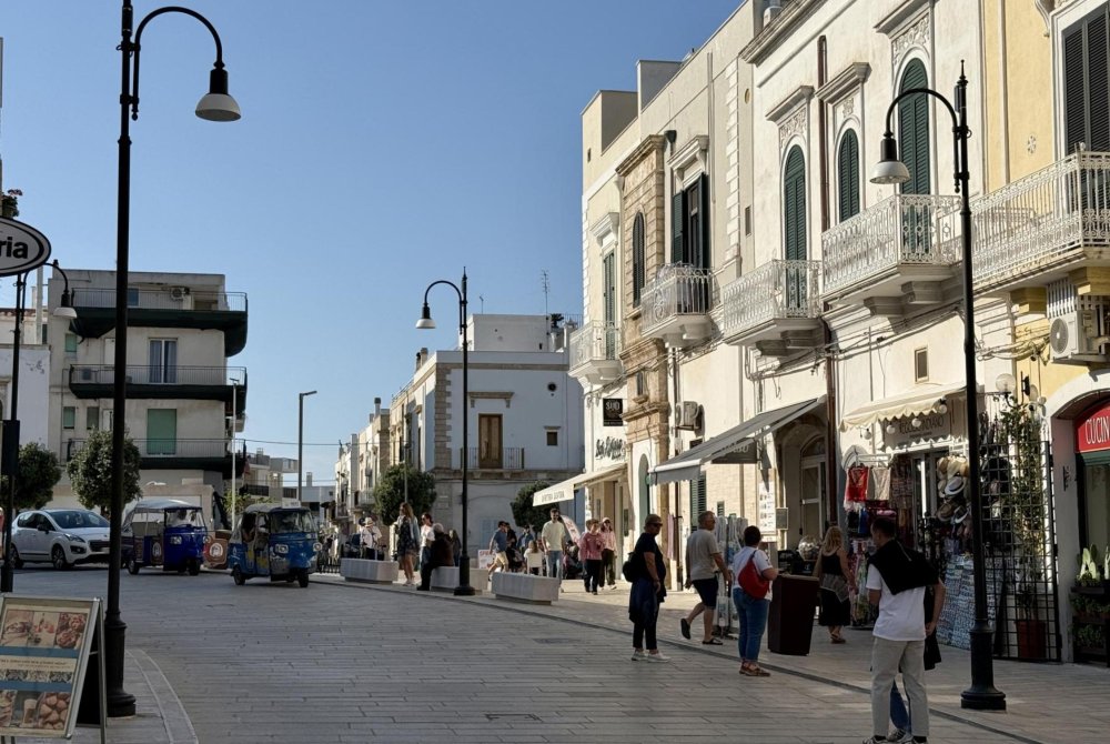 Pogliano a Mare - city center