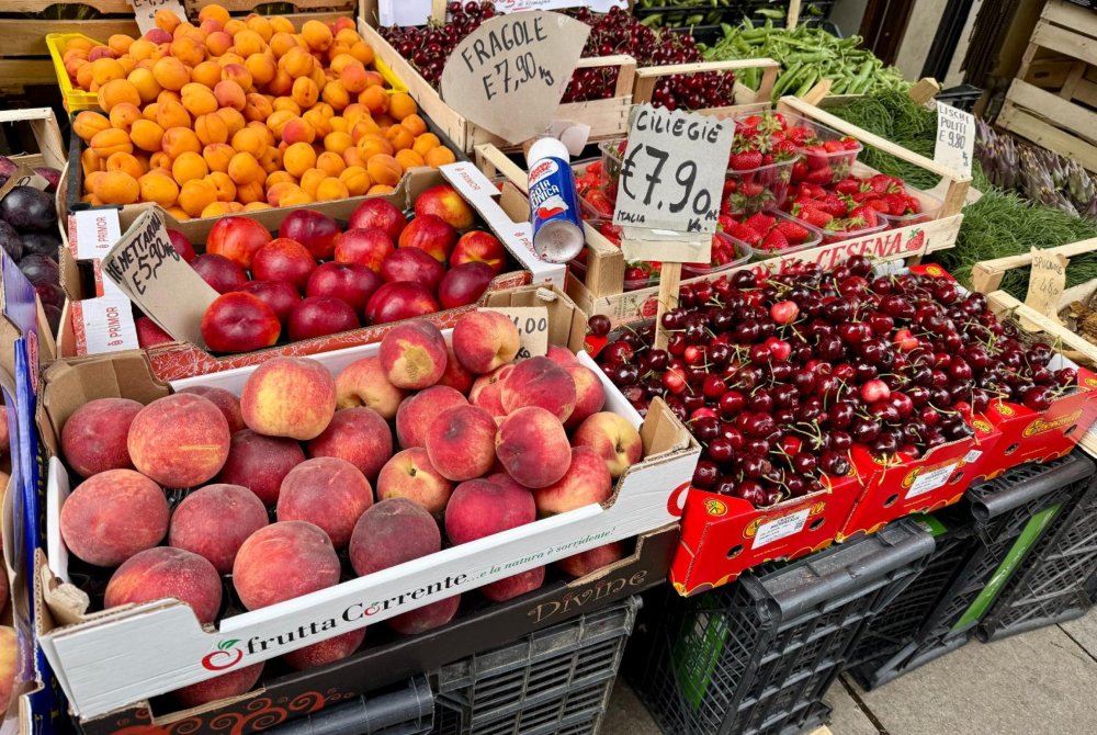 Markt - fruit - Puglia