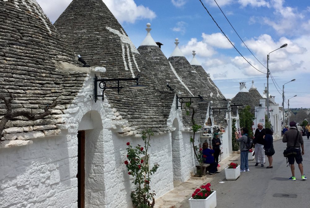 Puglia - Alberobello - Trulli - straatbeeld