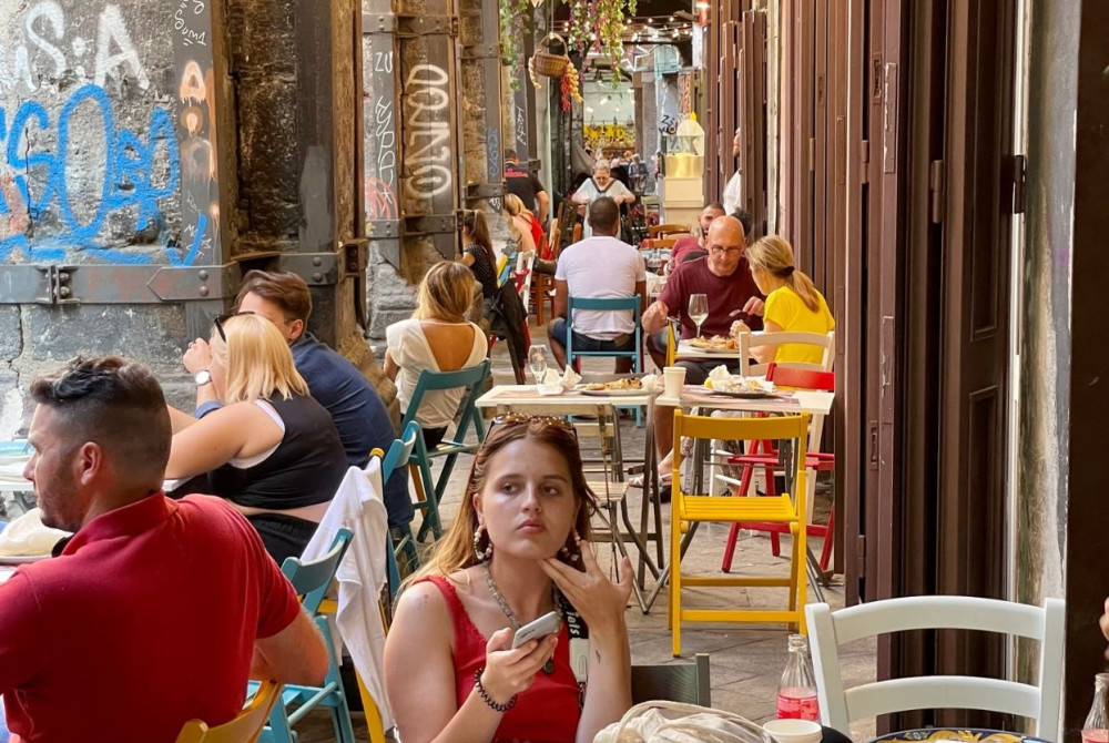 Napels - Quartieri Spagnoli - terras -
