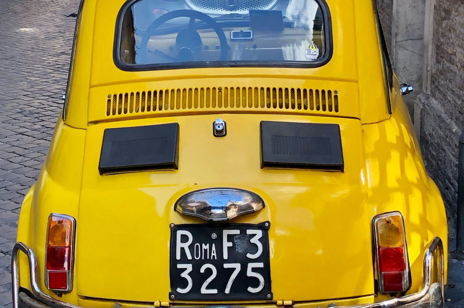 Lazio - Rome - Fiat 500 - geel