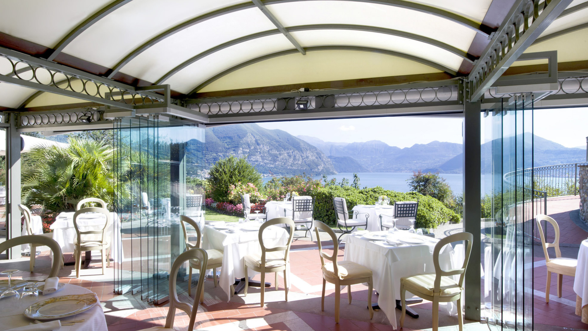 Terras - Lago d'Iseo - restaurant - meren