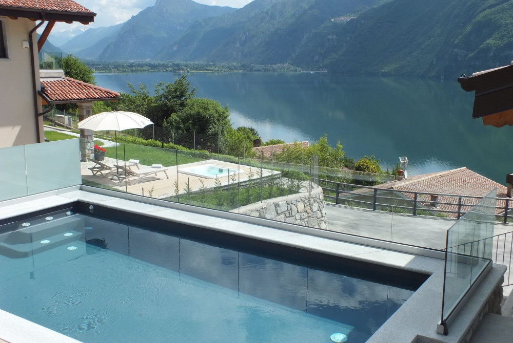 Lago d'Idro - zwembad - Italiaanse meren