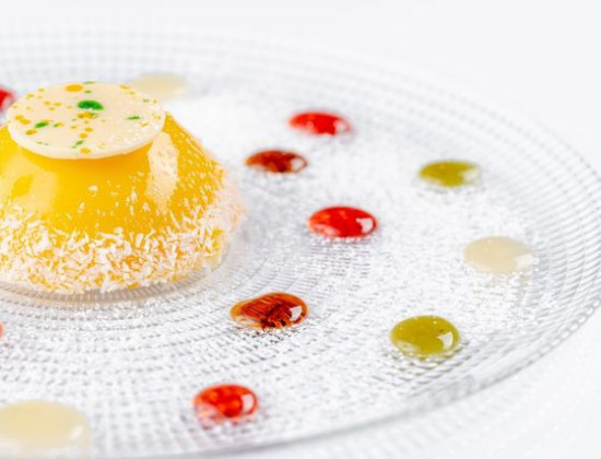 Nagerecht dessert kleurrijk luxe