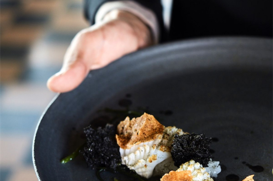 Food - Sterrenrestaurant - bord met gerecht