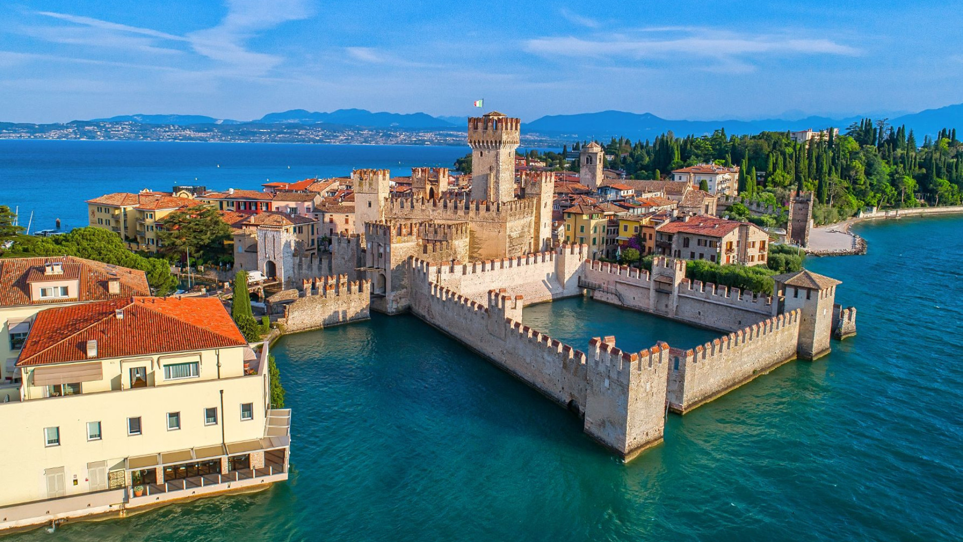 Lago di Garda - meerzicht - luxe - Limone - Kasteel