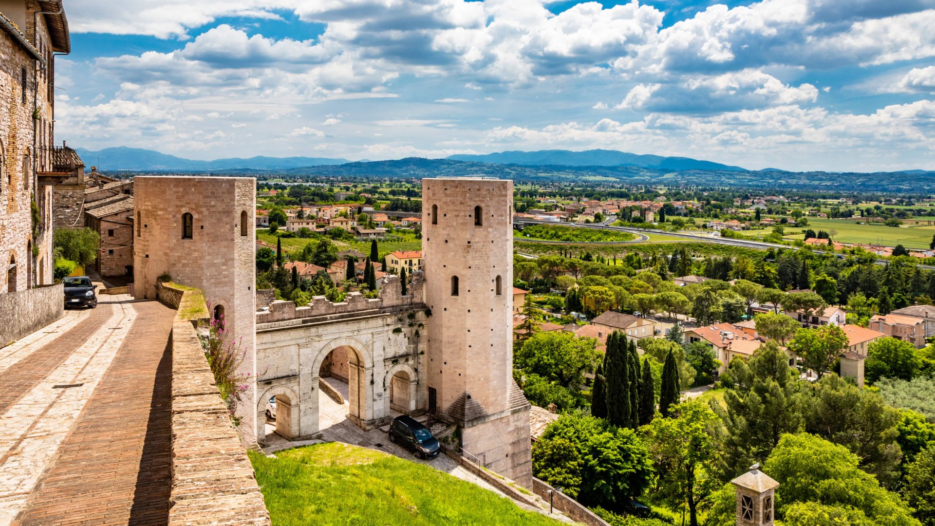 Umbrie - Spello - zicht vanuit stad naar omringde platteland