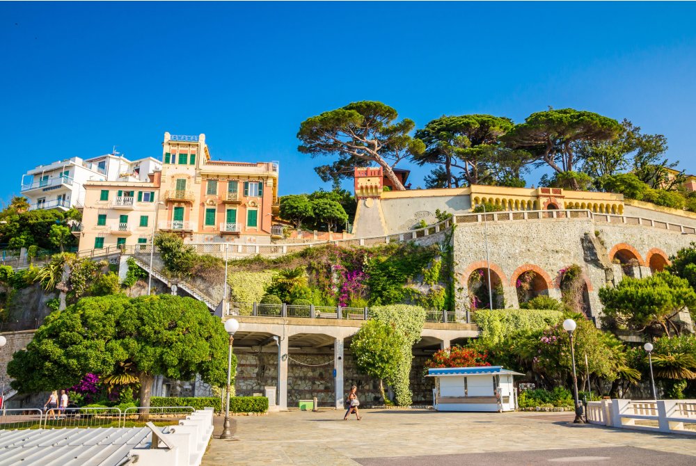 Ligurië - Celle Ligure - zicht op het dorp