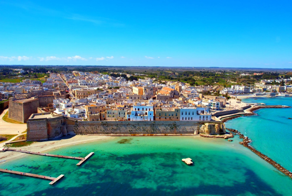 Otranto - Stad - Luchtaanzicht - zee