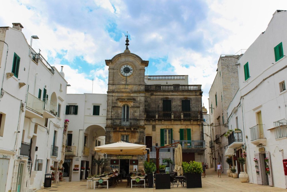 Cisternino - city centre