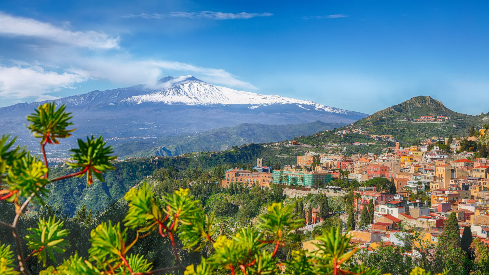 Sicilië - Etna - sneeuw - stadsbeeld