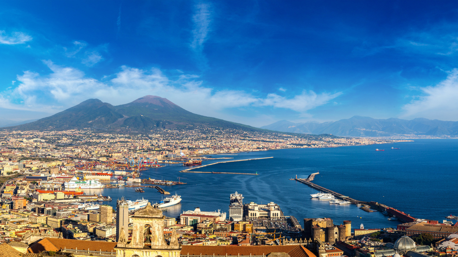 Napels - Vesuvius - Stadsbeeld -zee